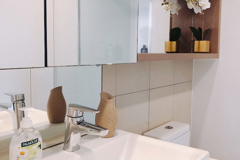 St.Tropez Apartment - Accommodation Perth 6