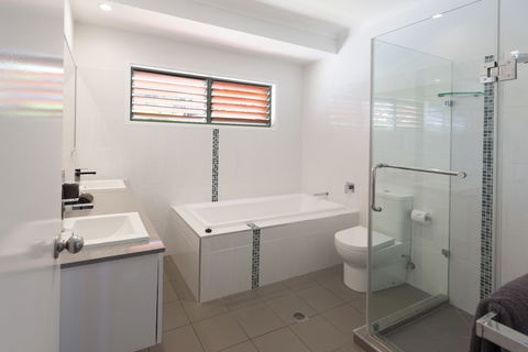 Casuarina 13 On Hamilton Island - Perth Resorts 3