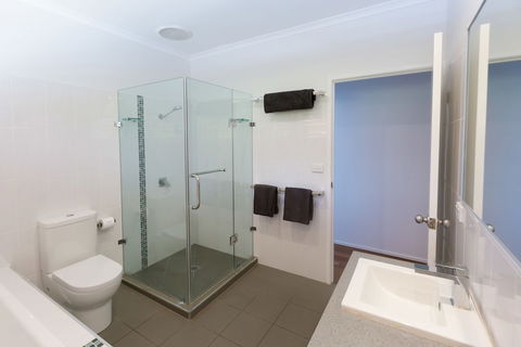 Casuarina 13 On Hamilton Island - Perth Resorts 5