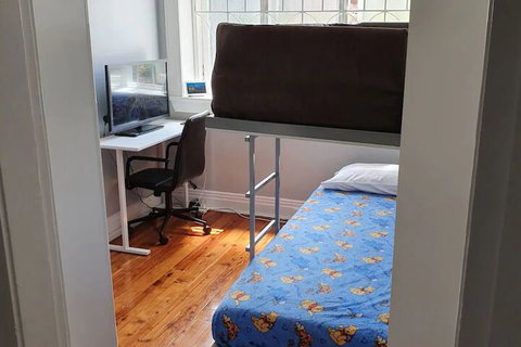 Incredible Location 2 Bedroom Bondi Beach Apartment - Accommodation Perth 4