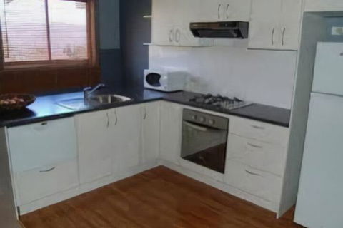 East Lake Travellers Lodge - Accommodation Perth 6