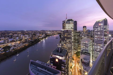 Oaks Aurora Tower - Accommodation Perth 2