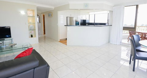 Broadwater Shores Waterfront Apartments - Accommodation Perth 3