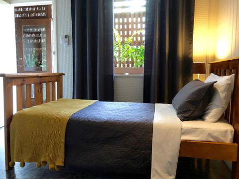 Five 3 Five - The Beachside Barracks - Accommodation Perth 3