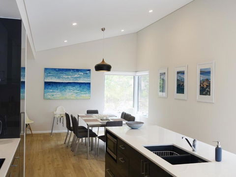 The Villa Dunsborough - Perth Resorts 5