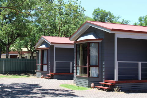 Adelaide Caravan Park - Perth Resorts 4