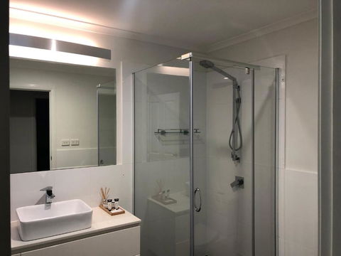 Beach & Bay Holiday House - Accommodation Perth 1
