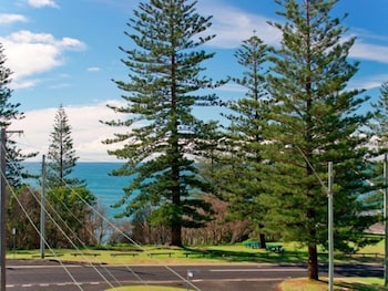 Seaspray Apartments - Accommodation Perth 5