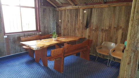 Royal Hotel Tenterfield - Perth Resorts 1