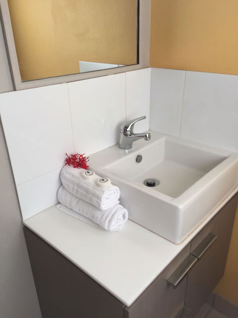Serenity On Magnetic - Perth Resorts 5