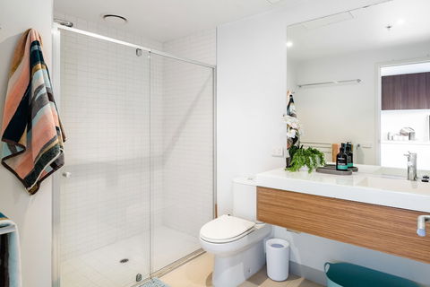 Ella, 1BDR Melbourne Apartment - Accommodation Perth 2