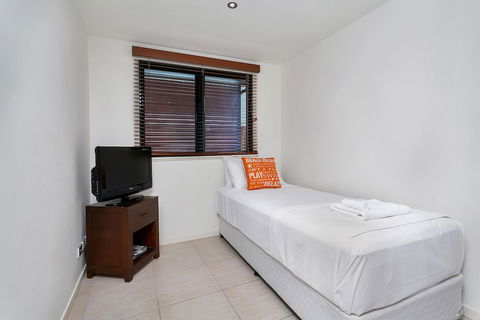 Beachfront Apartment With Ocean View - 4 - Accommodation Perth 5