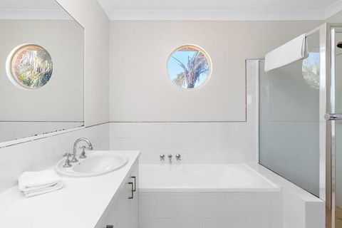 Bayside Court Apartments - Perth Resorts 7