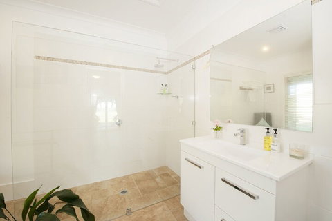 Rosby Guesthouse - Accommodation Perth 6