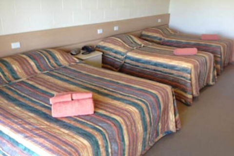 Tenterfield Golf Club Fairways Lodge - Perth Resorts 3