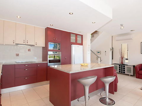 Viewland Drive Private Holiday Apartment - Accommodation Perth 0