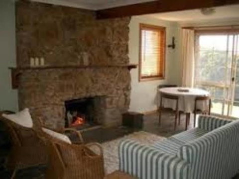 Mistover Cottage - Accommodation Perth 0