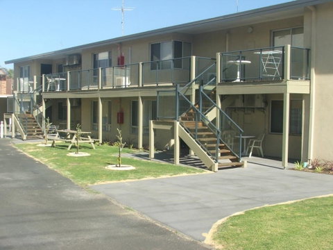 Ocean Drive Motel - Accommodation Perth 0