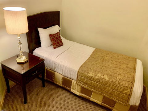 Royal Albert Hotel - Accommodation Perth 4