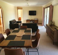 Annies Holiday Units - Accommodation Perth