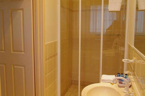 Batemans Bay Manor - Accommodation Perth 2