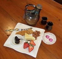Ayr Bed  Breakfast on McIntyre - Perth Resorts