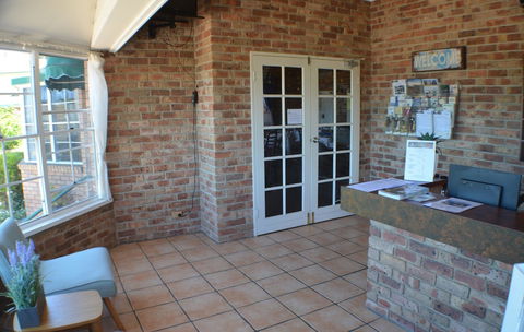 Deer Park Motor Inn - Accommodation Perth 3