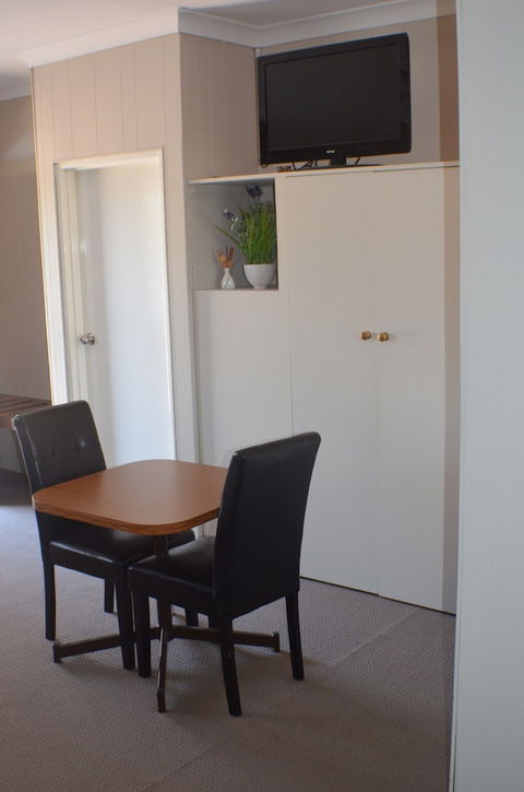 Deer Park Motor Inn - Accommodation Perth 4