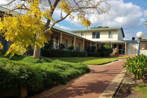 Park Avenue Holiday Units - Accommodation Perth 0