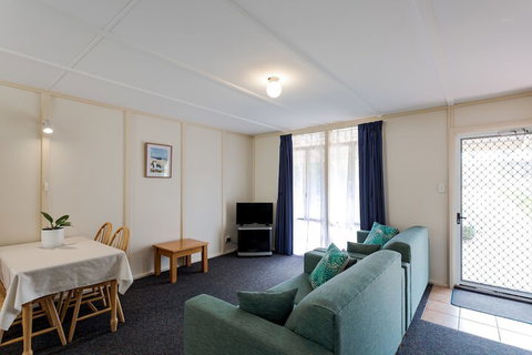 Park Avenue Holiday Units - Accommodation Perth 6
