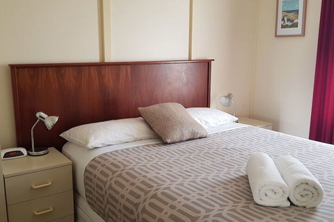 Park Avenue Holiday Units - Accommodation Perth 3