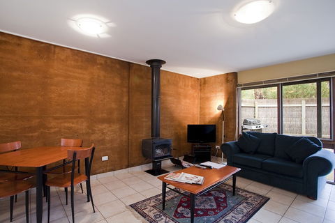 Split Point Cottages - Accommodation Perth 5