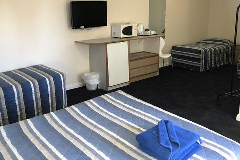 City West Motel - Accommodation Perth 4