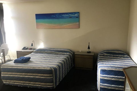 City West Motel - Accommodation Perth 3