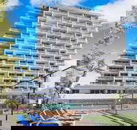 Elouera Tower Beachfront Apartments - Accommodation Perth