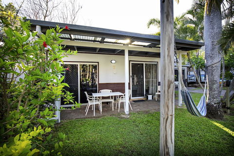 Bush Village Holiday Cabins - Accommodation Perth 2