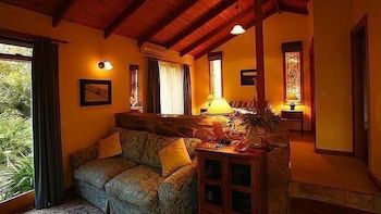 Wombat Hills Cottages - Accommodation Perth 2