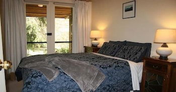 Wombat Hills Cottages - Accommodation Perth 3