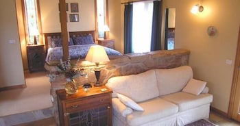 Wombat Hills Cottages - Accommodation Perth 5