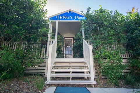 Debbie's Place - Perth Resorts 3