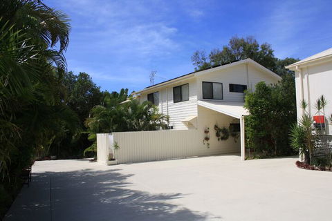 Debbie's Place - Perth Resorts 1
