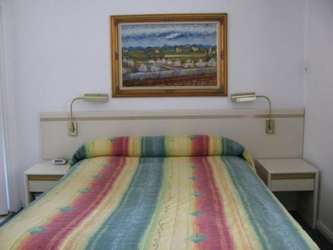 Wayfarer Motel - Accommodation Perth 5