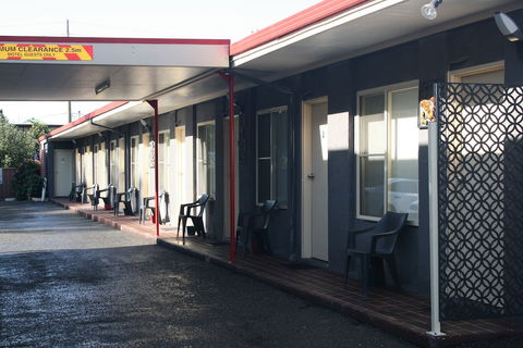 Benjamin Singleton Motel - Accommodation Perth 3