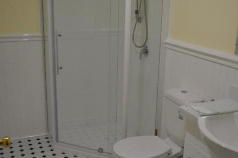Roslyn House B & B - Perth Resorts 0