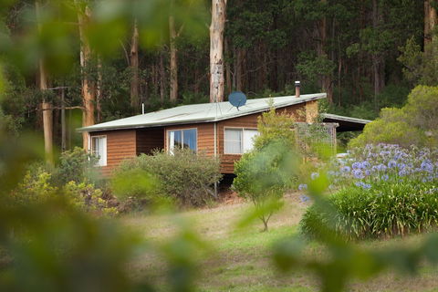 Bombina Cottages - Accommodation Perth 2