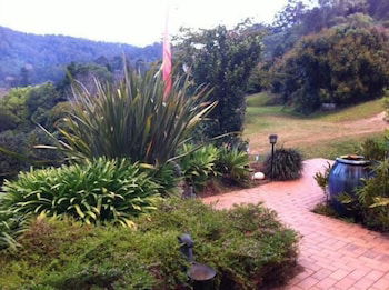 Rossmount Rural Retreat - Accommodation Perth 0