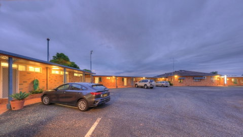 Jacaranda Motor Lodge - Accommodation Perth 4