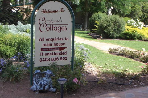 Carolynnes Cottages - Accommodation Perth 5