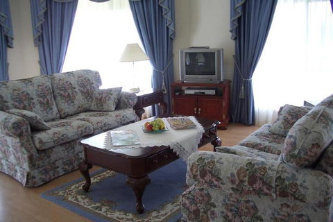 Carolynnes Cottages - Accommodation Perth 2