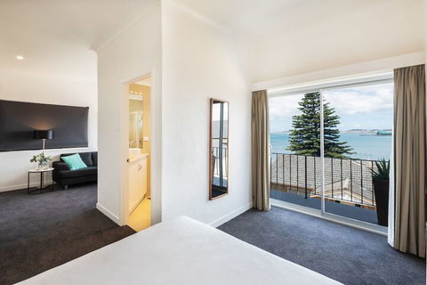 Bay 10 Accommodation - Accommodation Perth 5